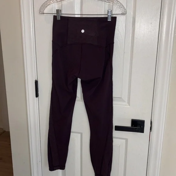 Burgundy Lululemon leggings Sz 6 - Picture 3 of 9
